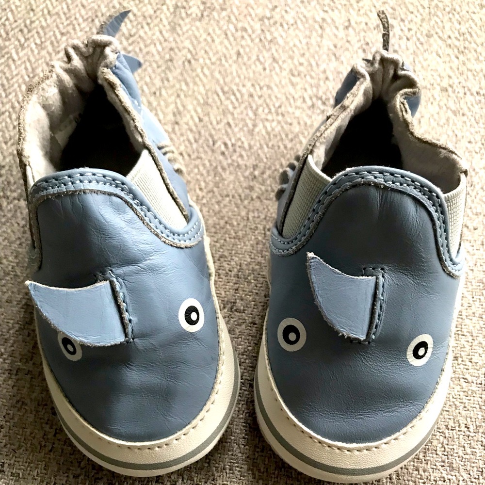 Robeez Shark Baby Shoes 0-6M